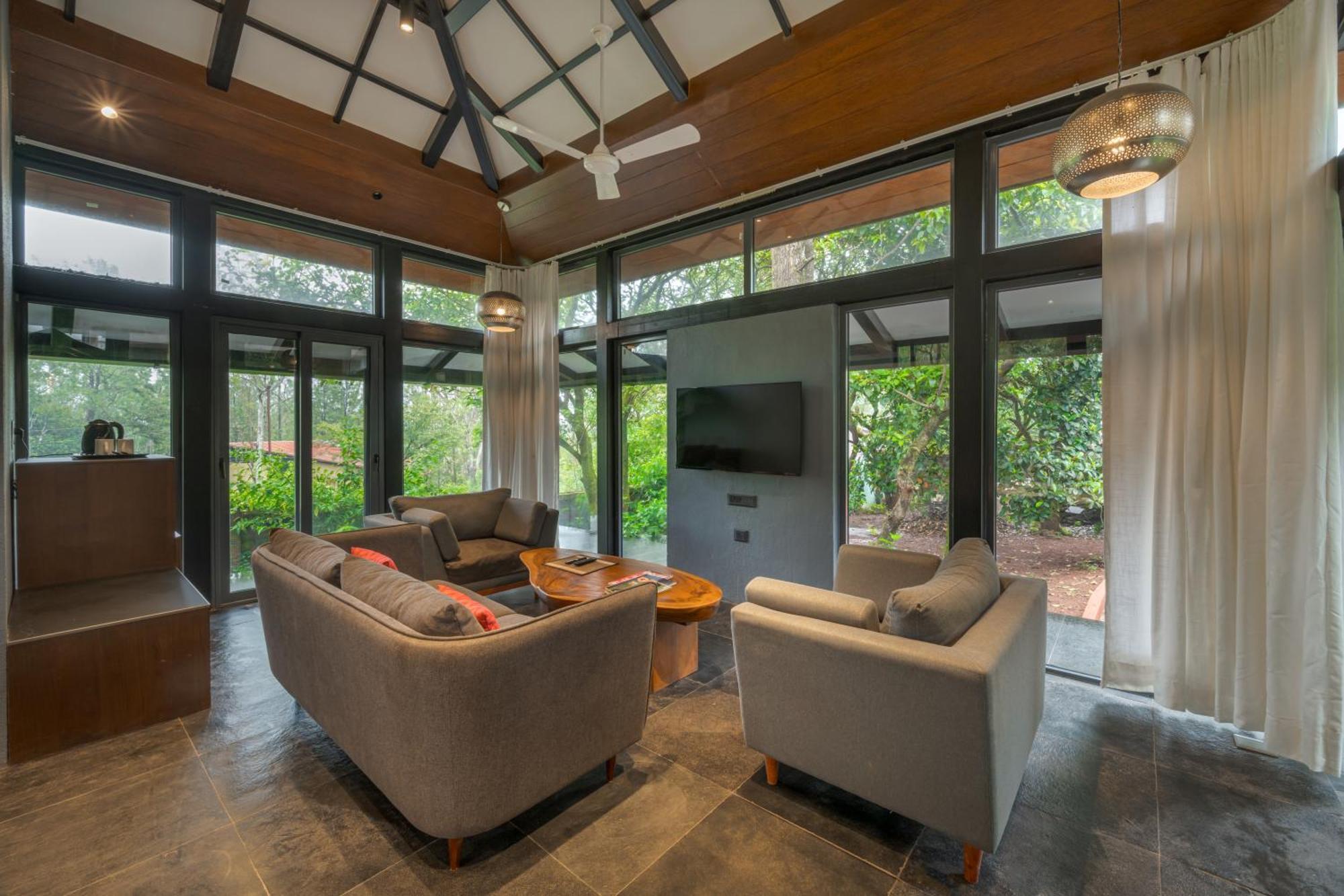 Saffronstays The Glasshouse, Panchgani - Beautiful Glass Villa For Couples Luaran gambar